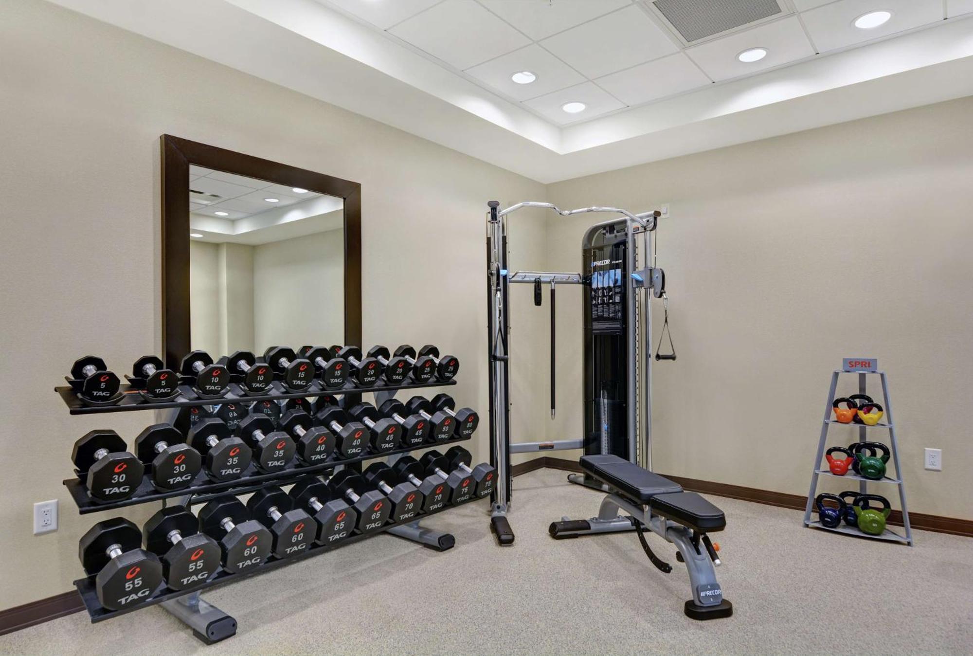 Home2 Suites By Hilton Charleston Daniel Island, Sc Exterior photo